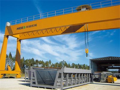 橋式<a href=http://m.hxtled.cn>起重機(jī)</a>